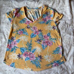 2/$40 Aero Seriously Soft Perfect V-neck Yellow Floral t-shirt